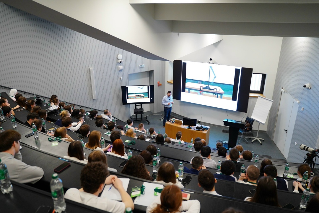 Формулы, лабиринты, шахматы и «хищник-жертва»