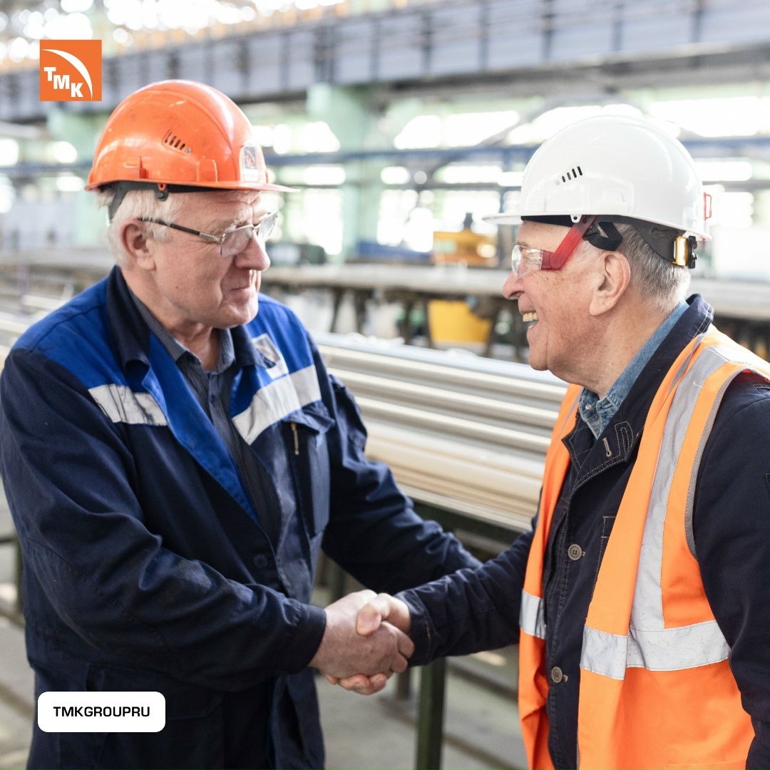 «Люди с характером» — это истории семей, для которых металлургия — не просто профессия, а образ жизни, ценность, передающаяся из поколения в поколение