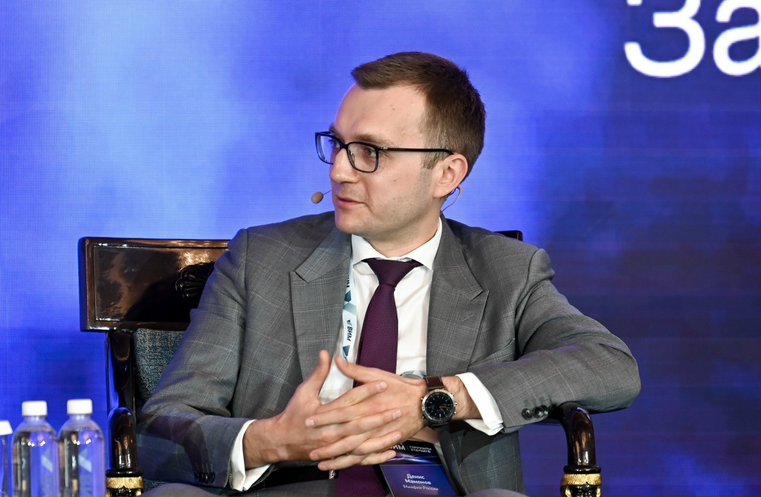 Денис Мамонов: Наша задача – минимизировать долю флоатеров в портфеле