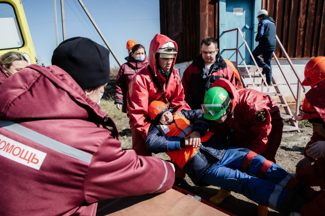 На ММК прошли тактико-специальные учения на гидротехническом объекте цеха РОФ — отрабатывали действия в случае возможной чрезвычайной ситуации.
