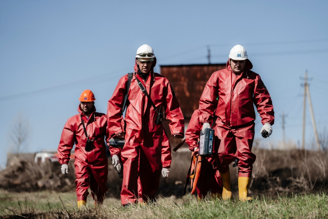 На ММК прошли тактико-специальные учения на гидротехническом объекте цеха РОФ — отрабатывали действия в случае возможной чрезвычайной ситуации.
