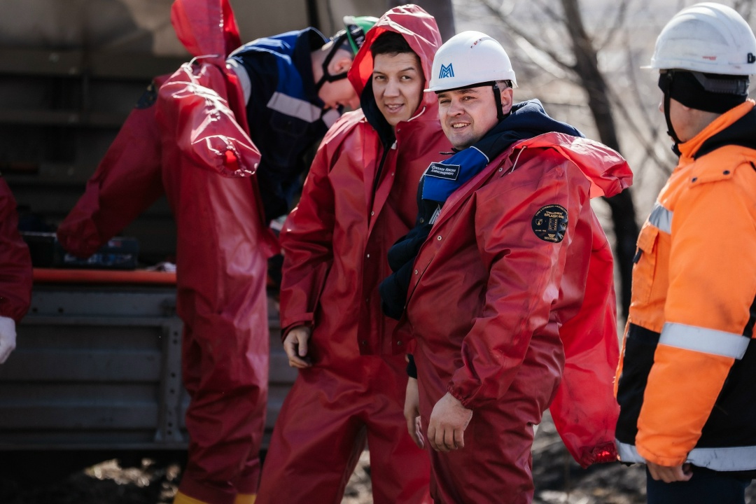 На ММК прошли тактико-специальные учения на гидротехническом объекте цеха РОФ — отрабатывали действия в случае возможной чрезвычайной ситуации.