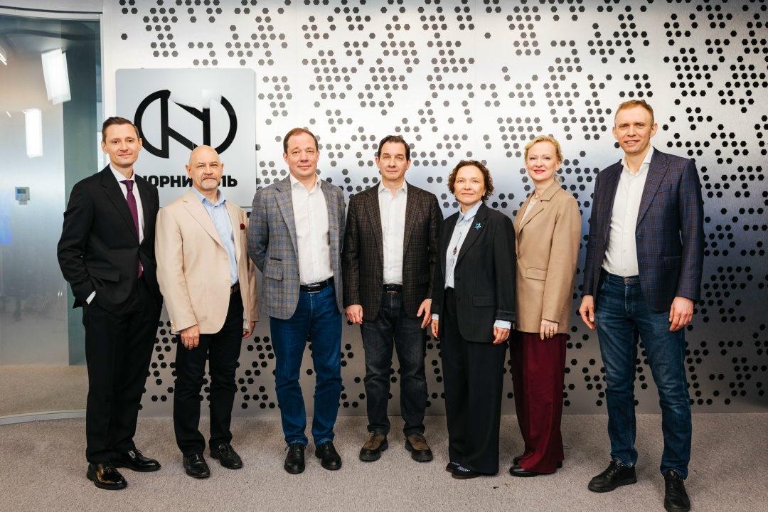 Куда идет «Норникель»? Об этом вице-президенты компании рассказали на ежегодной прямой линии «Горизонты: люди, технологии, решения» 15 апреля