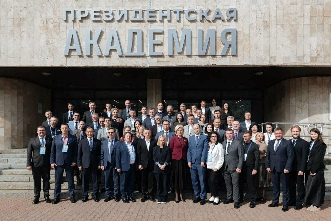 Исполняющий обязанности руководителя Донецкого управления Ростехнадзора Роман Радионов принял участие в первом модуле программы развития федерального кадрового…