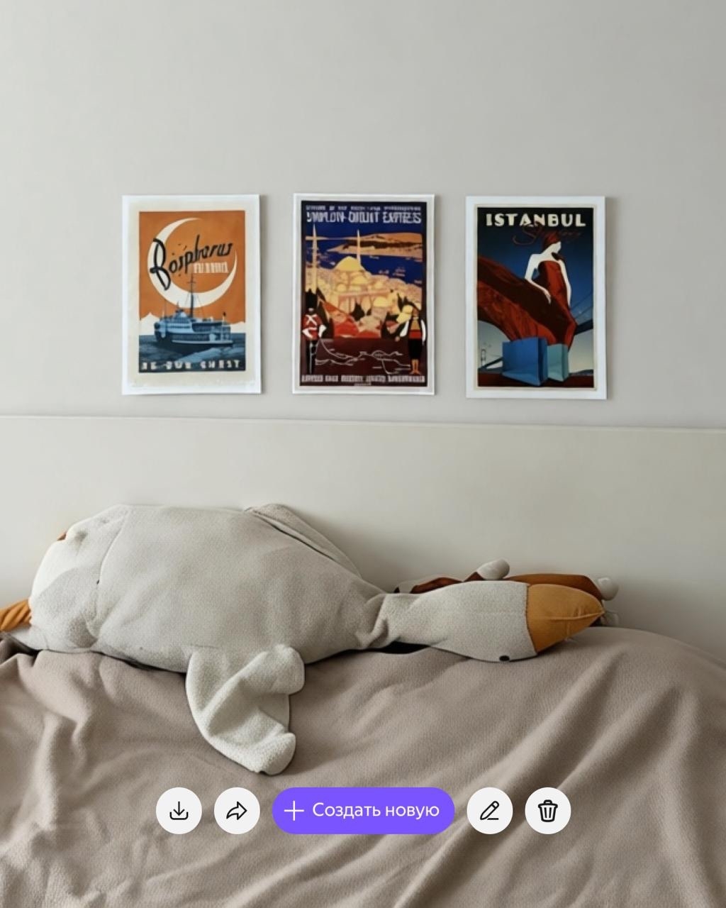 Повесить эти плакаты или нет? Можно примерить их в приложении Алисы AI — и не портить стены. Воспользуйтесь функцией «Объединение» изображений. Всё просто:…