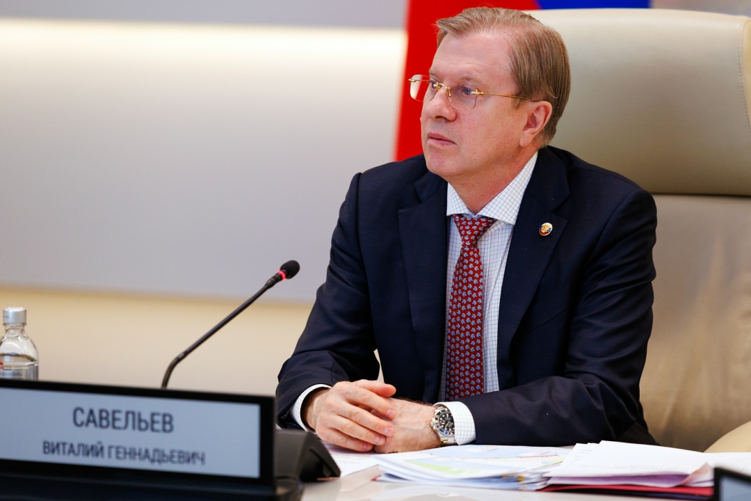 Виталий Савельев провел заседание правкомиссии для координации работ по ликвидации последствий ЧС, вызванной крушением танкеров в Керченском проливе.