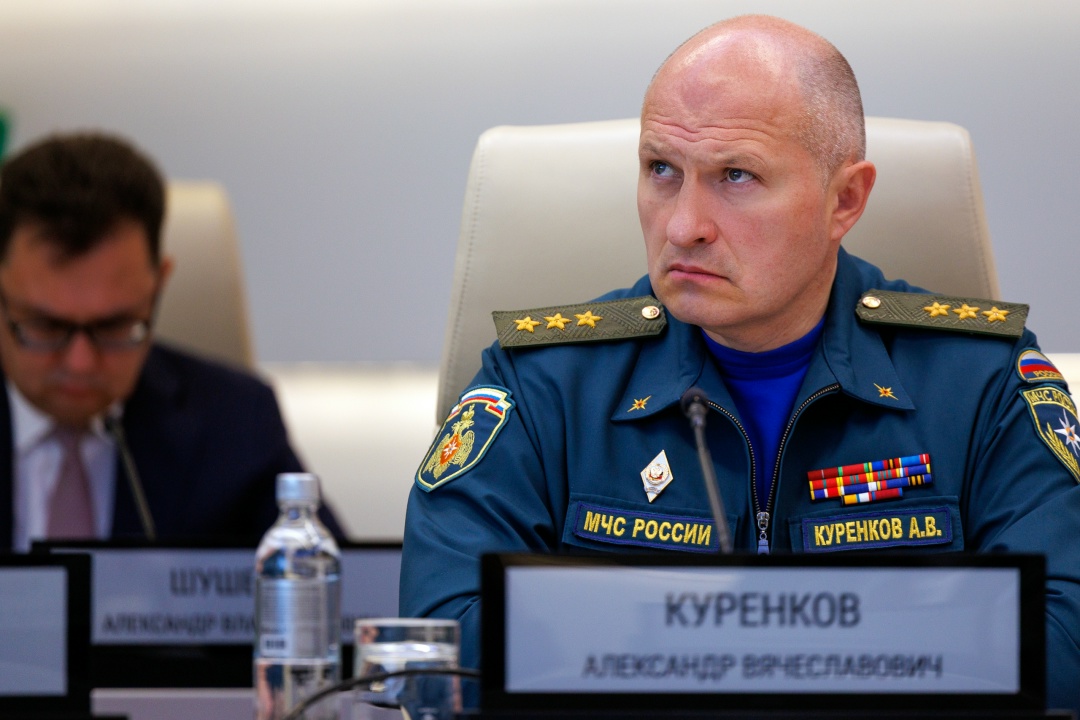 Виталий Савельев провел заседание правкомиссии для координации работ по ликвидации последствий ЧС, вызванной крушением танкеров в Керченском проливе.