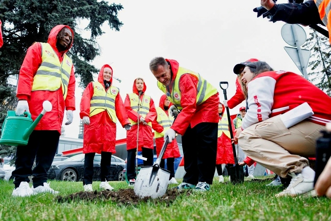 ️ «Чисто. Весна»: Спартак дал старт экологической акции ЛУКОЙЛа