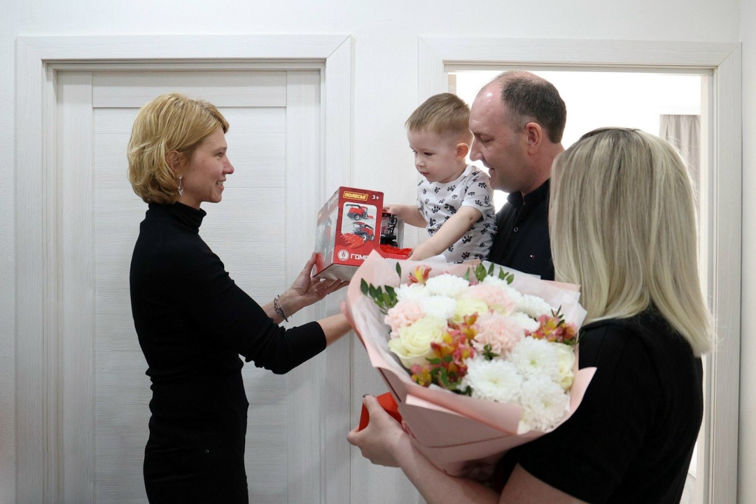 Жить с комфортом Молодым специалистам важны не только карьерные перспективы, но и комфортная жизнь: современная инфраструктура, возможности развития и…