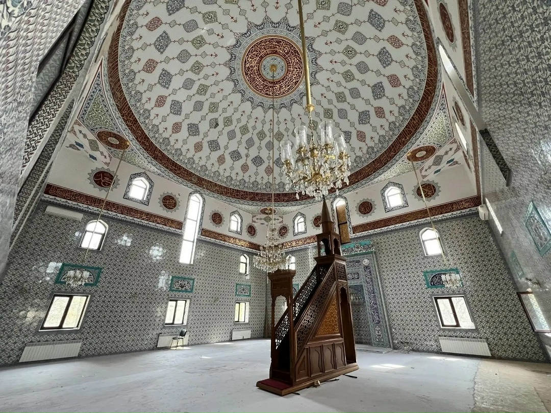 В двух ранее прифронтовых районах Донецка начинается восстановление Свято-Иверского женского монастыря и Соборной мечети