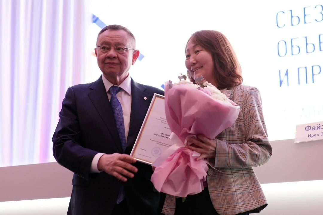 В двух ранее прифронтовых районах Донецка начинается восстановление Свято-Иверского женского монастыря и Соборной мечети