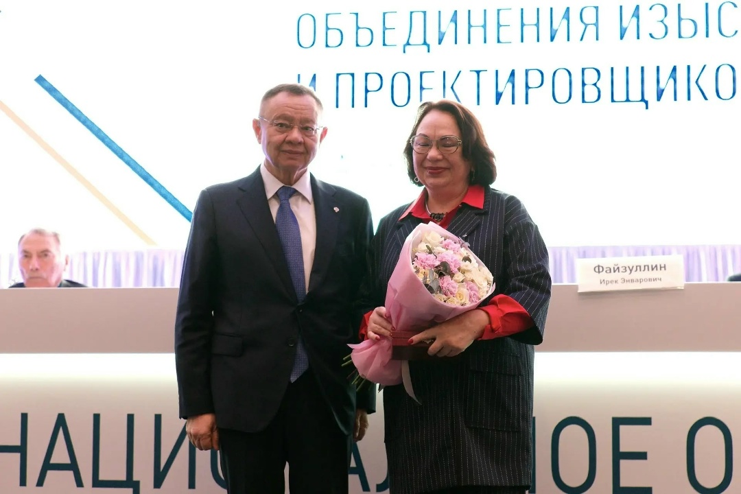 В двух ранее прифронтовых районах Донецка начинается восстановление Свято-Иверского женского монастыря и Соборной мечети