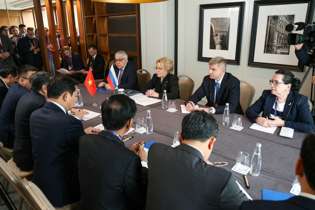 Председатель Совета Федерации Валентина Матвиенко встретилась с Председателем Национального собрания Социалистической Республики Вьетнам Чан Тхань Маном