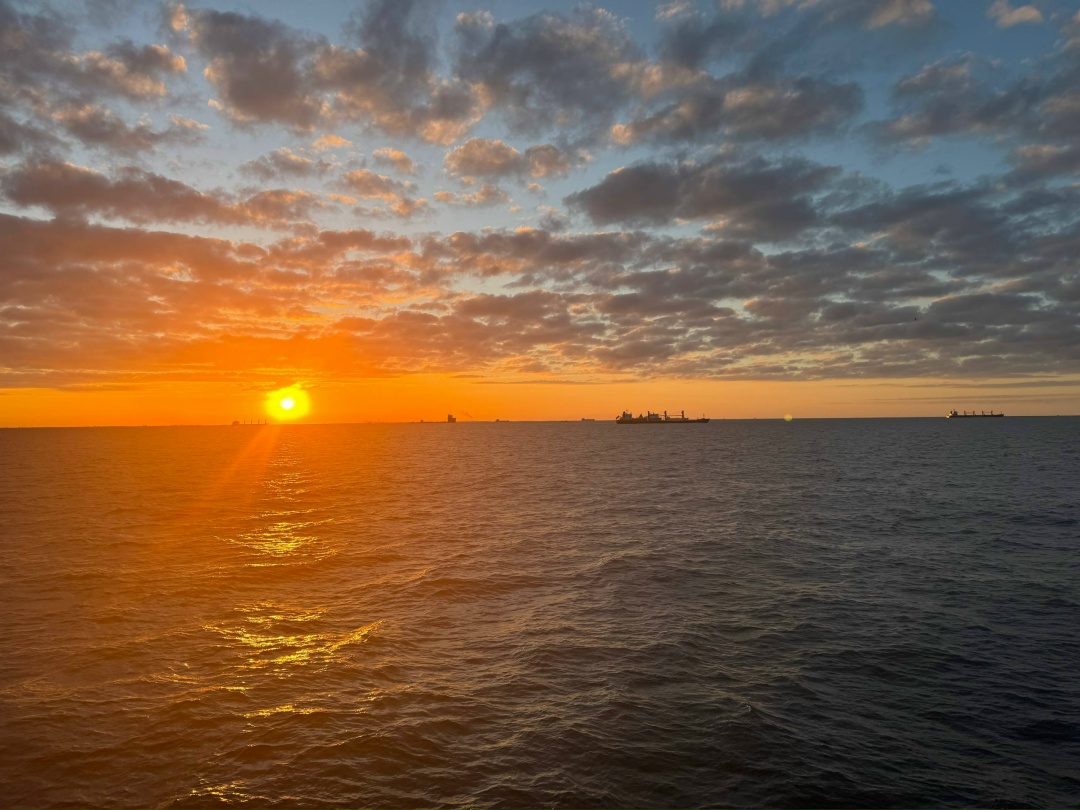 Путевой дневник матроса FESCO Как вы думаете каково это — встречать рассвет в Индии, а через несколько недель швартоваться в Петербурге