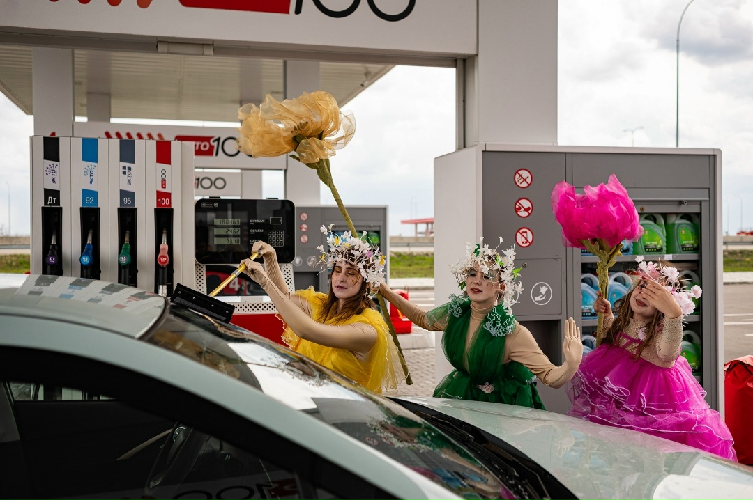 «Чисто. Весна» в Краснодаре Жители кубанской столицы поддержали зелёную инициативу ЛУКОЙЛа — в год 35-летия Компании посадить 35 тысяч деревьев.