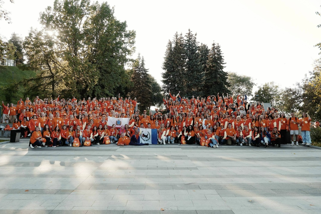 Дмитрий Чернышенко: Более 20 тыс. человек подали заявки в волонтерский корпус Международного фестиваля молодежи.