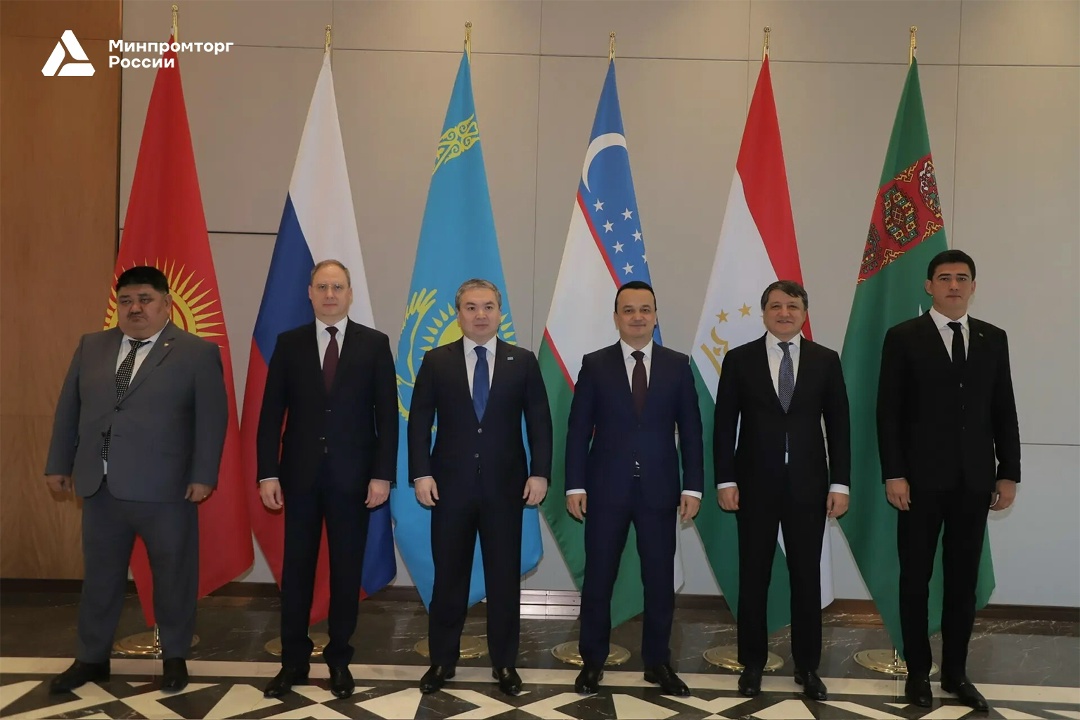 ️ Первое заседание Министров промышленности стран Центральной Азии и России прошло на Иннопроме в Ташкенте
