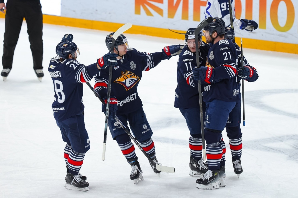 Два шага до Кубка Гагарина! «Металлург» — в полуфинале. Впереди серия с казанским «Ак Барсом», и первый матч — дома, 25 апреля.