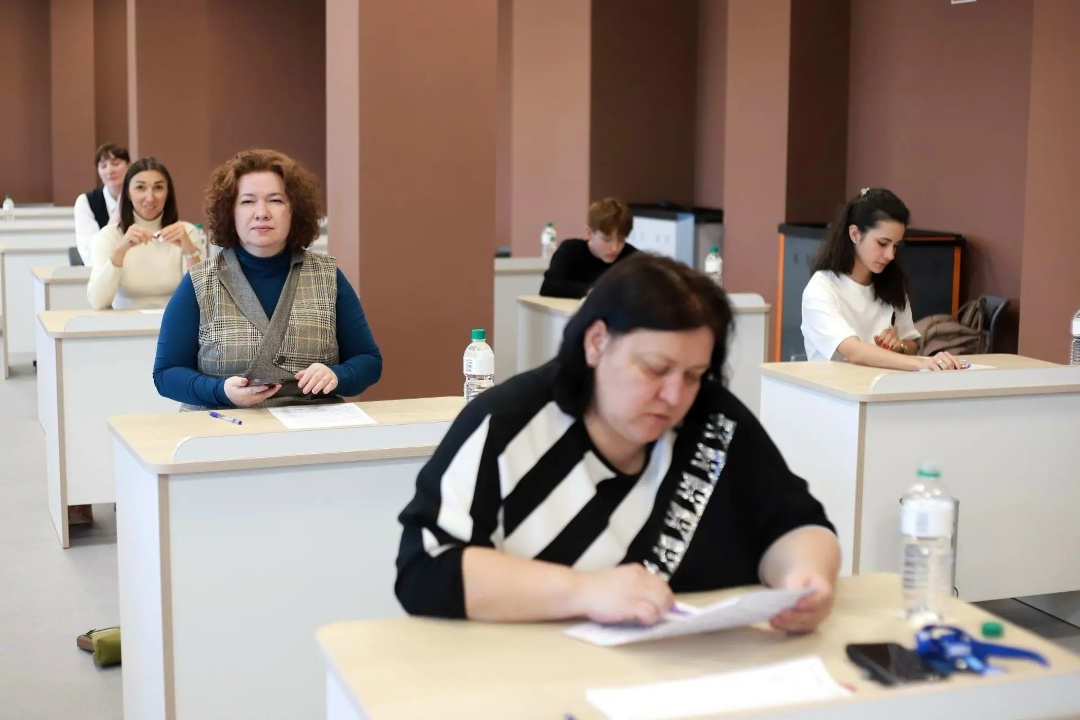 ТОТАЛЬНЫЙ ДИКТАНТ Амурские газопереработчики написали историю о прадеде Пушкина