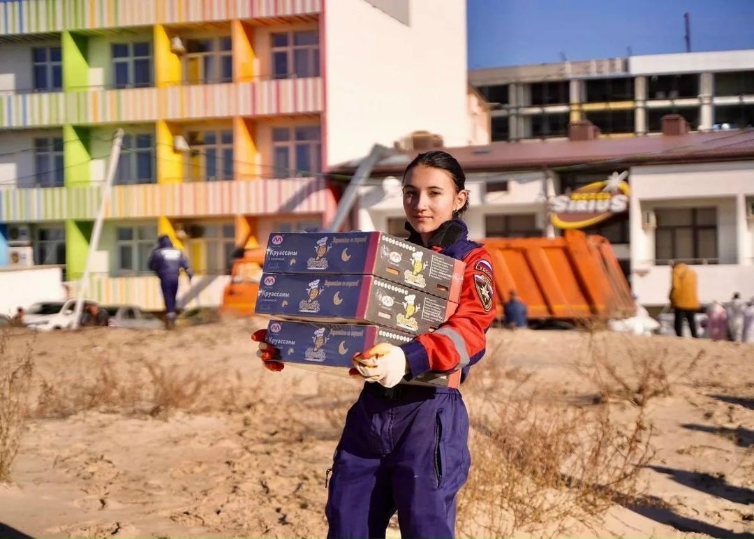 Дмитрий Чернышенко, Валерий Фальков и Григорий Гуров поздравили ВСКС с 25-летием.