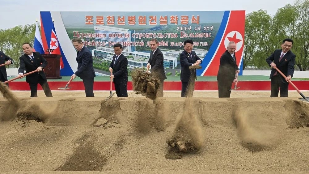 Россия и КНДР начали строительство больницы в Вонсане.