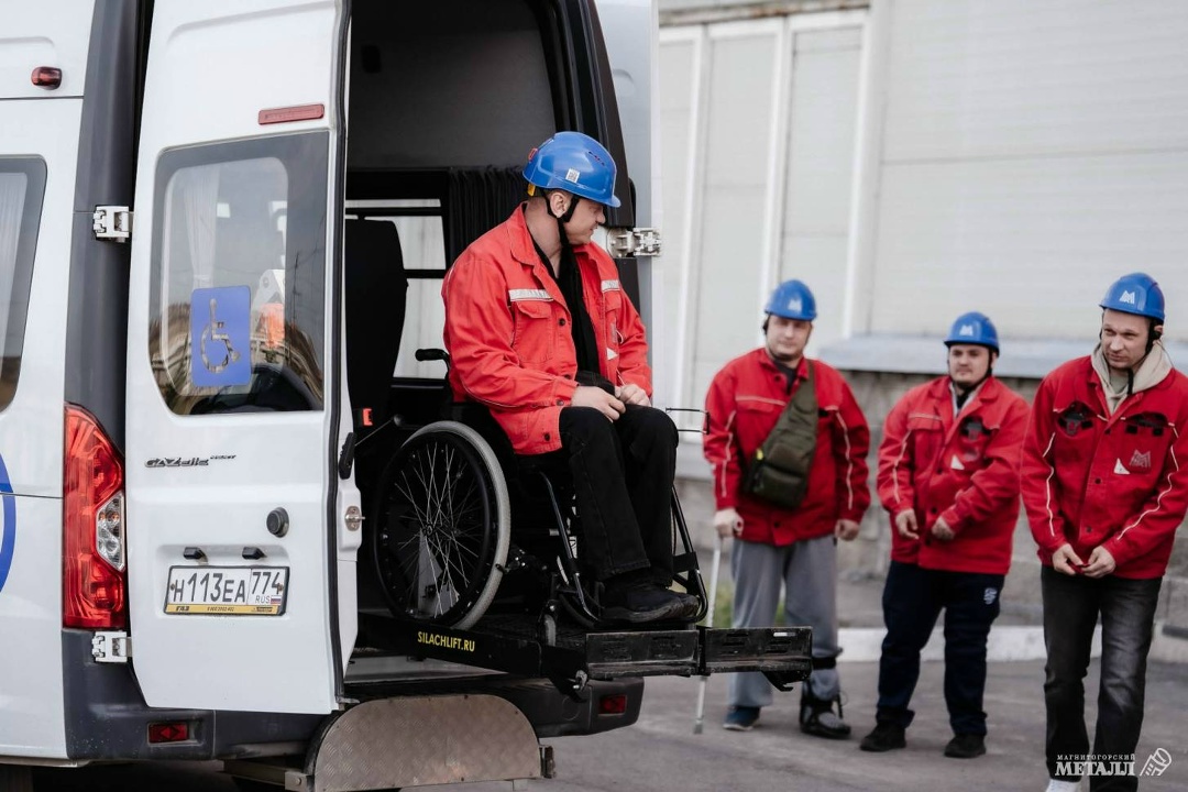 Металлургия, открытая для всех ММК совместно с фондом «Защитники Отечества» организовали экскурсию на промплощадку для ветеранов специальной военной операции…