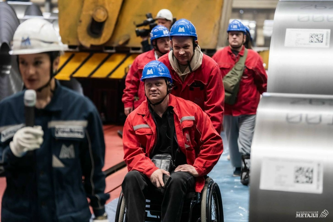 Металлургия, открытая для всех ММК совместно с фондом «Защитники Отечества» организовали экскурсию на промплощадку для ветеранов специальной военной операции…