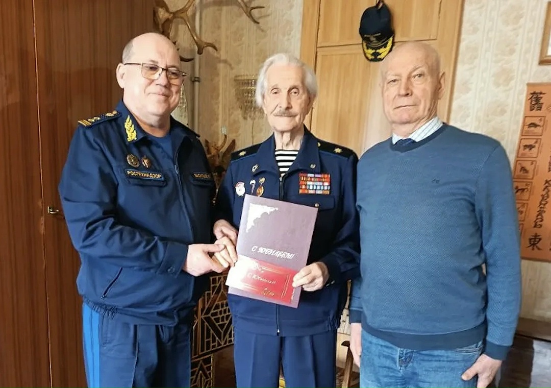 Ветеран Великой Отечественной войны и Федеральной службы по экологическому, технологическому и атомному надзору Джемс Фёдорович Чибисов отметил своё 95-летие.