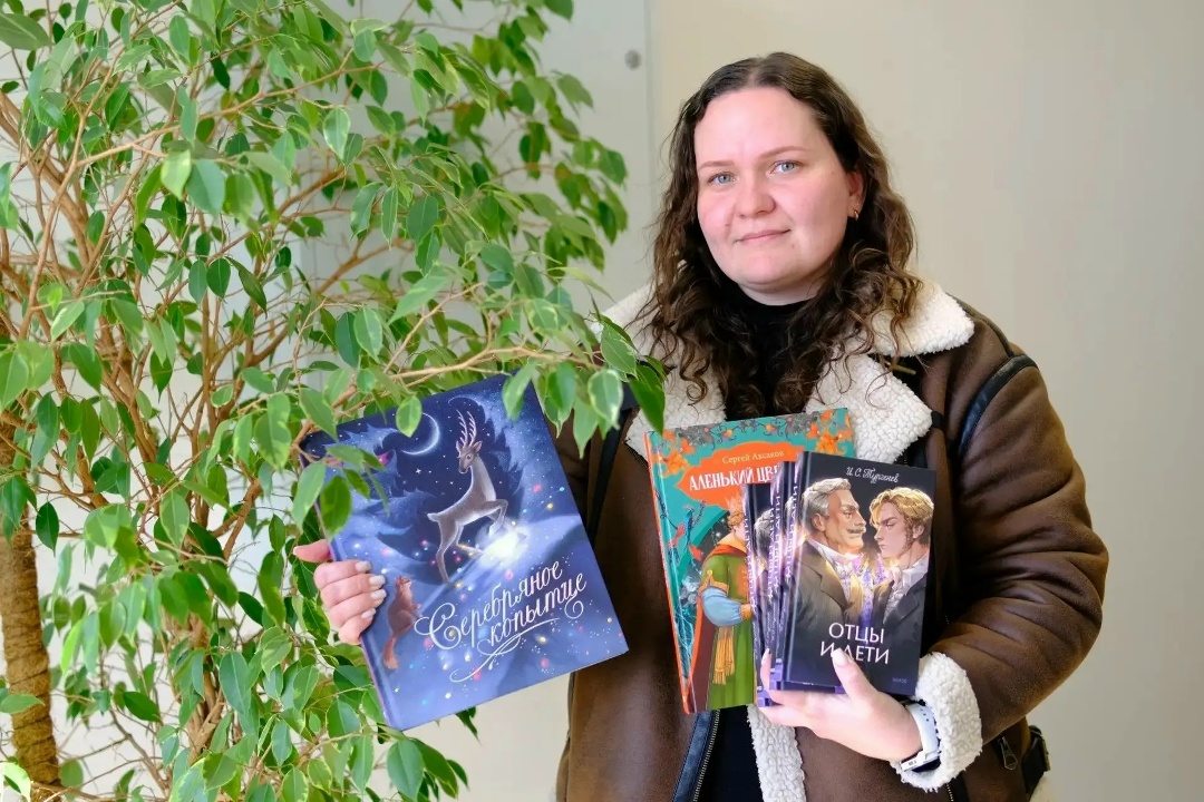 Волонтеры «Газпром переработка Благовещенск» подарили свыше 150 книг учащимся школ Свободного и Свободненского района