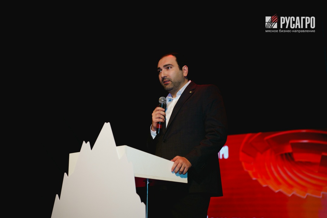 Этот день - не только про итоги. В сердце Тамбова прошла самая масштабная встреча Мясного бизнеса «Русагро» - День информирования. Главная тема встречи -…