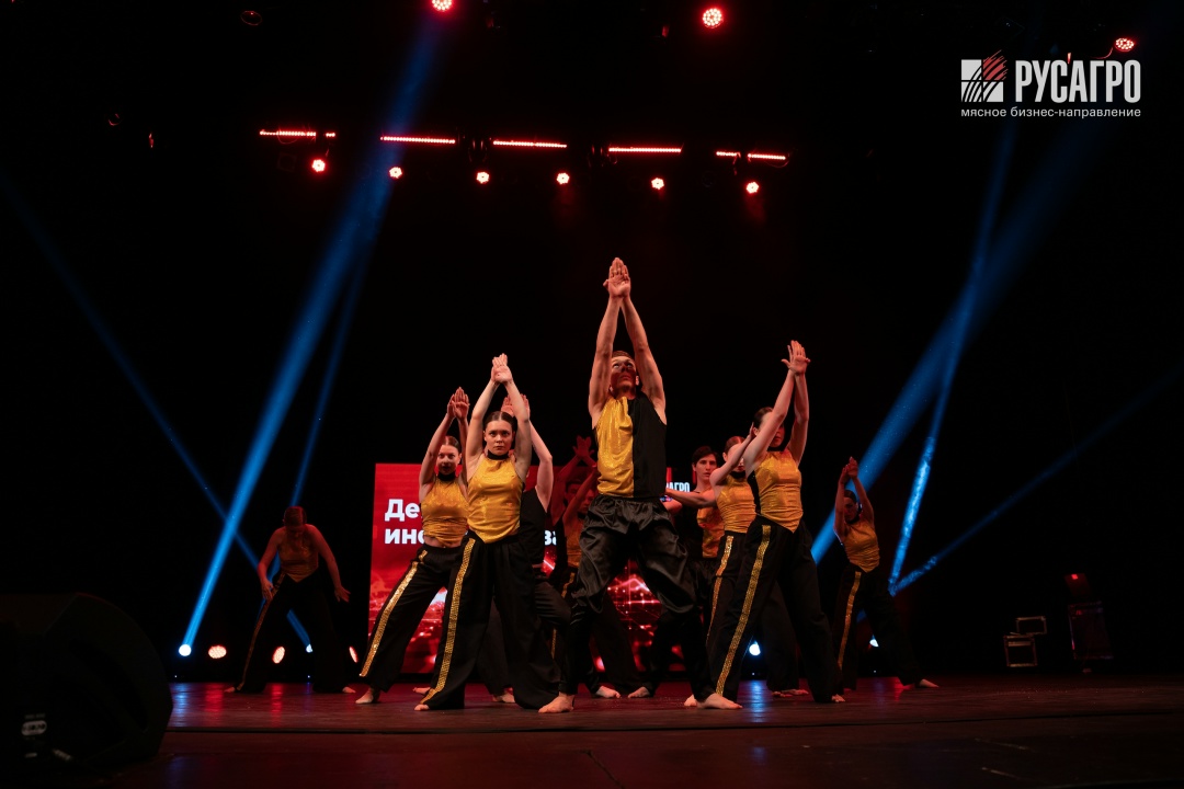 Этот день - не только про итоги. В сердце Тамбова прошла самая масштабная встреча Мясного бизнеса «Русагро» - День информирования. Главная тема встречи -…