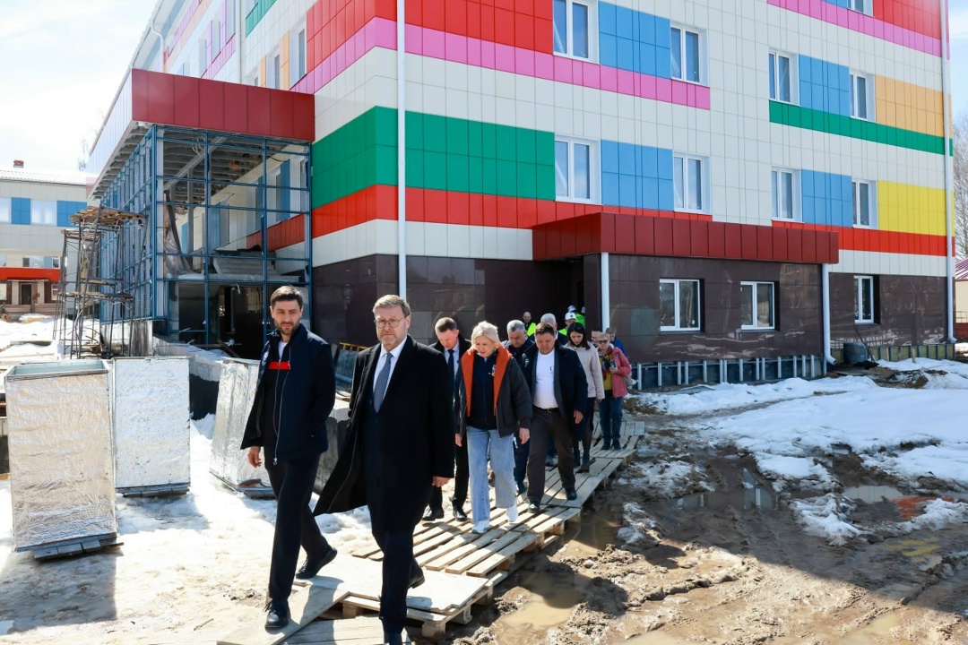 В Республике Марий Эл сенаторы оценили поддержку ветеранов СВО, работу перинатального центра и модернизацию социальной инфраструктуры