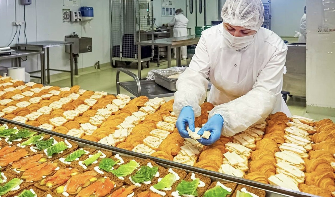 Рынок готовой еды по итогам 2026 года может увеличиться на 17%, превысив 1,3 трлн руб. с НДС. Такой прогноз дали аналитики Infoline, пишет «Агроэксперт». В…