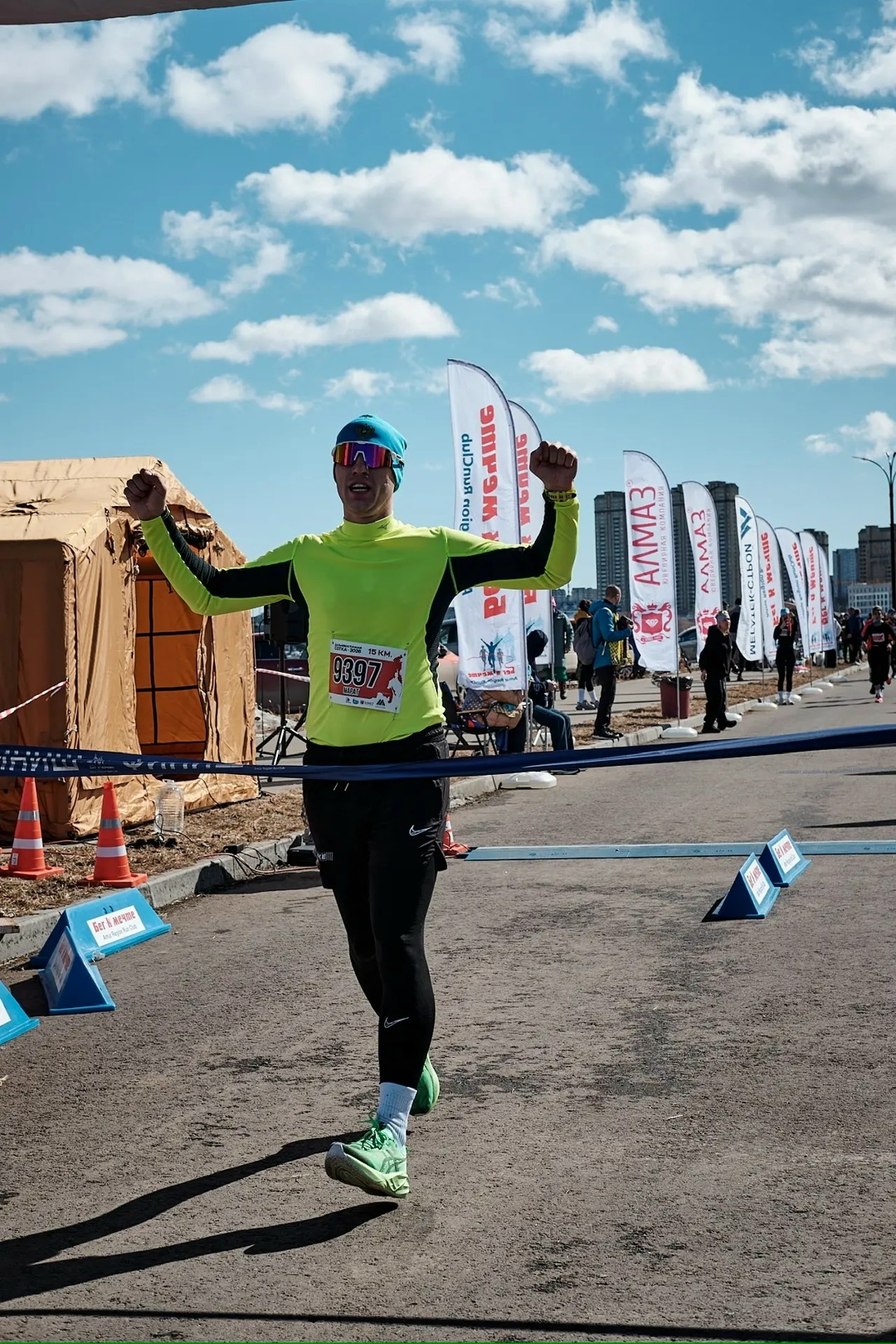 СПОРТИВНЫЙ АПРЕЛЬ ️«Дальневосточная сотка» и встречный ультрамарафон: амурские газопереработчики приняли участие в двух легкоатлетических забегах