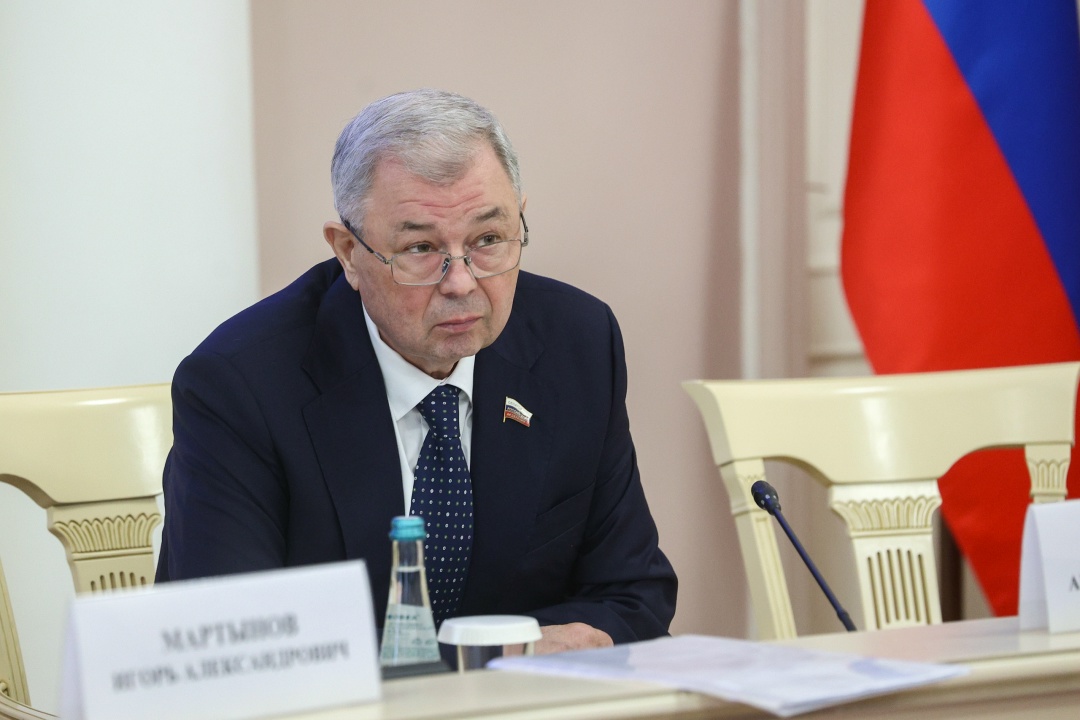Сенаторы приняли участие в заседаниях комиссий Совета законодателей