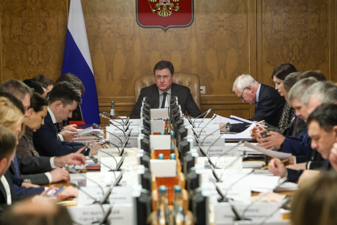 Александр Новак провел заседание подкомиссии по повышению устойчивости финансового сектора и отдельных отраслей экономики