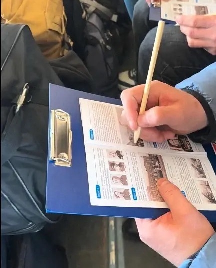 Эрудиция на высоте Нефтяники заполярных месторождений ЛУКОЙЛа в Тимано-Печоре отметили День вахтовика участием во всероссийской акции «Авиадиктант».