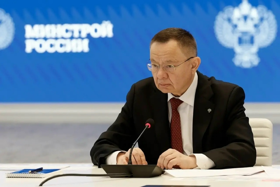 В Минстрое России прошло еженедельное оперативное совещание под председательством Министра строительства и ЖКХ РФ Ирека Файзуллина