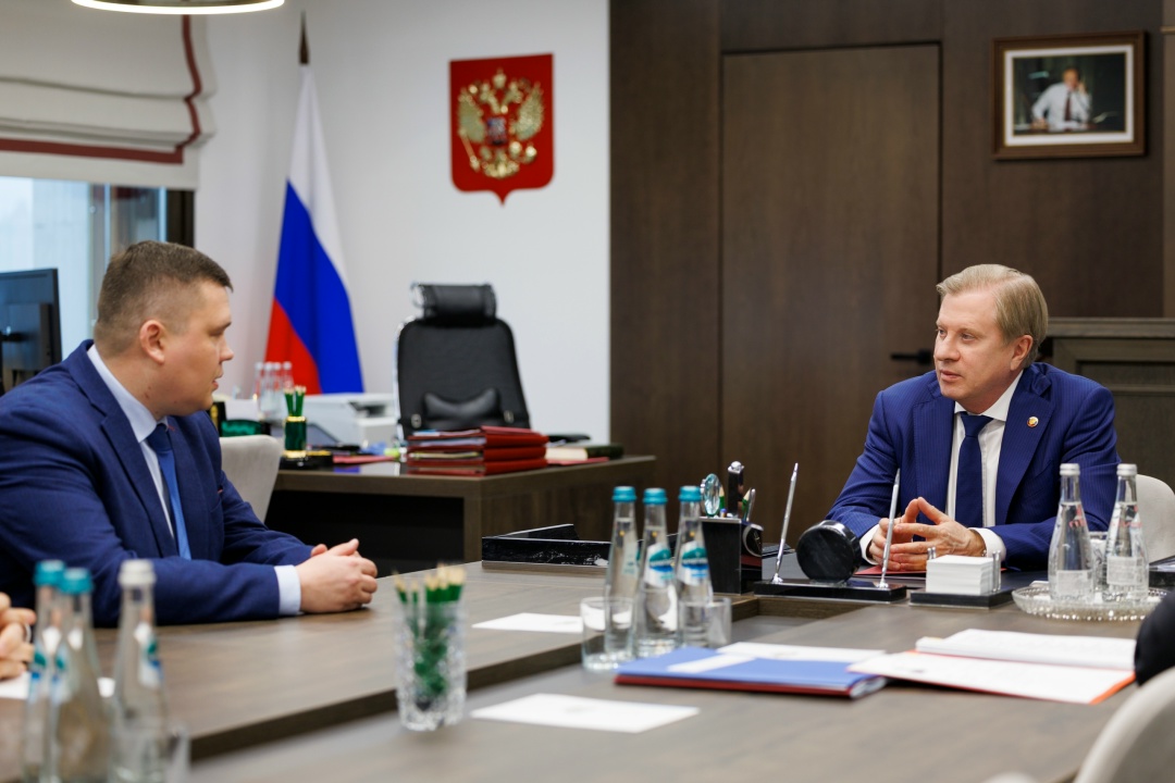 Виталий Савельев встретился с участником программы «Время героев» Александром Шептухиным.