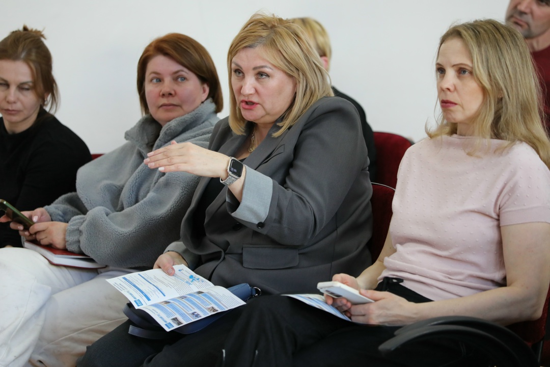 ПРОФОРИЕНТАЦИЯ "ПОД КЛЮЧ" Работники кадровой службы «Газпром переработка Благовещенск» встретились с представителями родительских комитетов школ города…