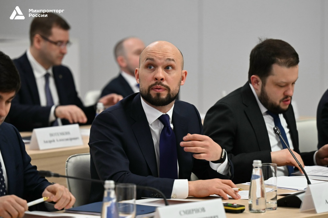 ️ Антон Алиханов принял участие в заседании комиссии Госсовета по направлению «Промышленность»