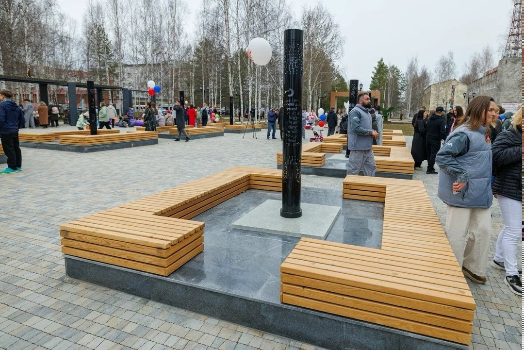 Бульвар. Рестарт. При поддержке ЛУКОЙЛа в Урае завершена реконструкция «Аллеи мира» — второй очереди Историко-мемориального комплекса.