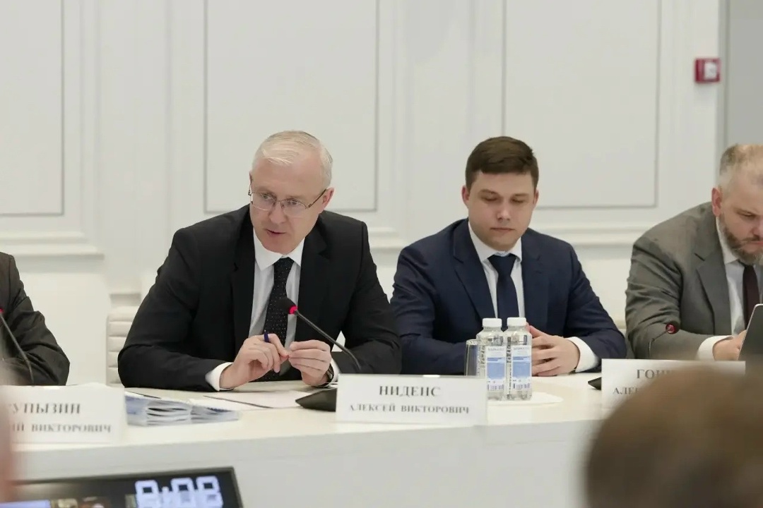 В Минстрое России прошло еженедельное оперативное совещание под председательством Министра строительства и ЖКХ РФ Ирека Файзуллина