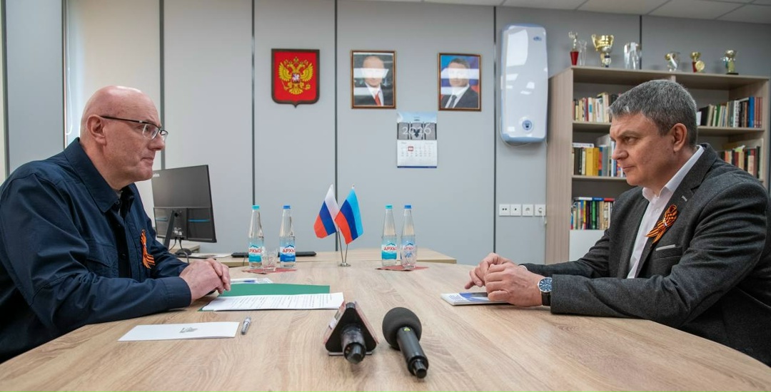 Дмитрий Чернышенко провел рабочую встречу с главой ЛНР Леонидом Пасечником.