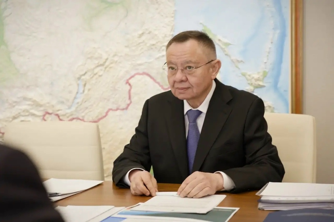Глава Минстроя России Ирек Файзуллин провел рабочую встречу с начальником Главгосэкспертизы России Игорем Маныловым