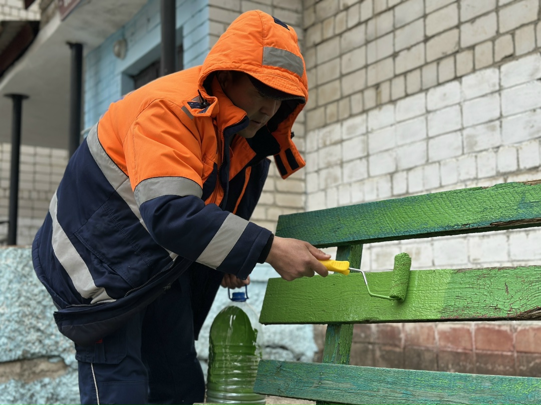 КУРС НА ЧИСТОТУ Волонтеры и партнеры «Газпром переработка Благовещенск» поучаствовали в субботниках социальных учреждений Свободного