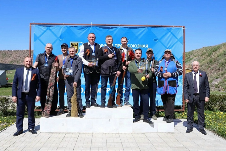 В Магнитогорске прошёл традиционный турнир по стендовой стрельбе на Кубок Первичной профсоюзной организации Группы ММК ГМПР — в этом году он был посвящён 81-й…