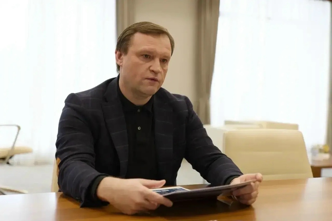 В Минстрое России состоялась рабочая встреча Министра Ирека Файзуллина и председателя Комитета Госдумы по строительству и ЖКХ Сергея Пахомова