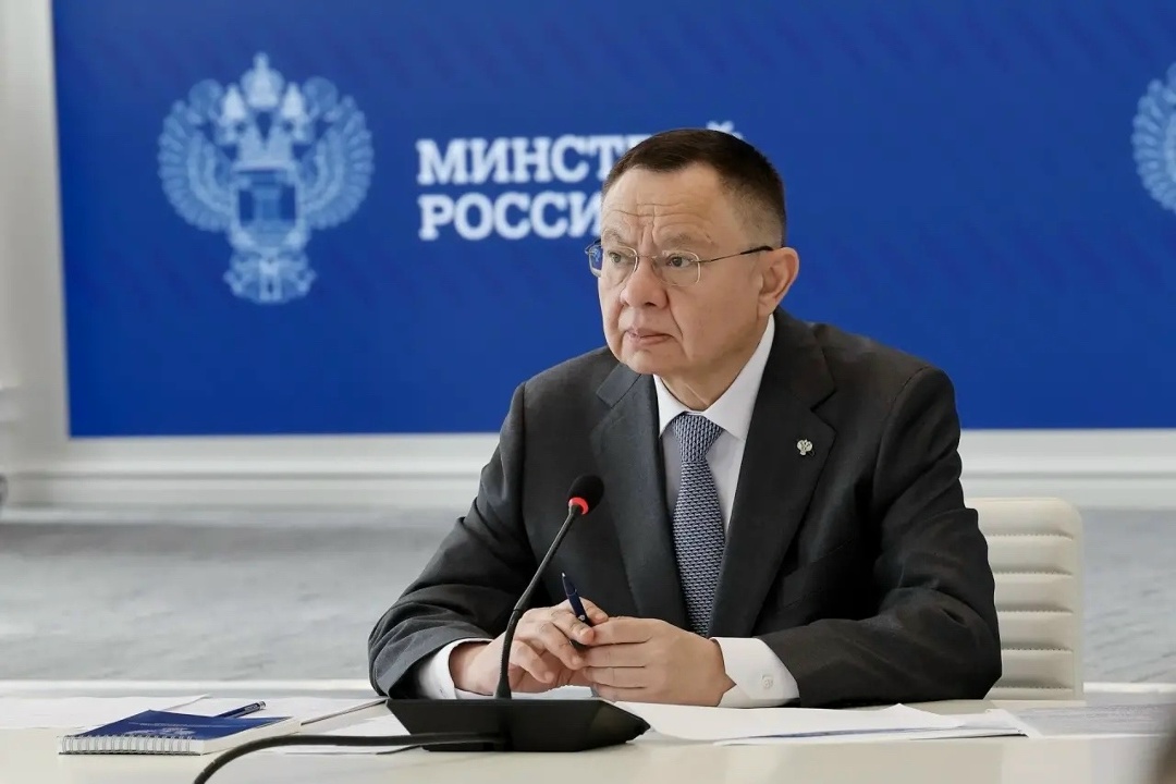 В Минстрое России прошло еженедельное оперативное совещание под председательством Министра строительства и ЖКХ РФ Ирека Файзуллина