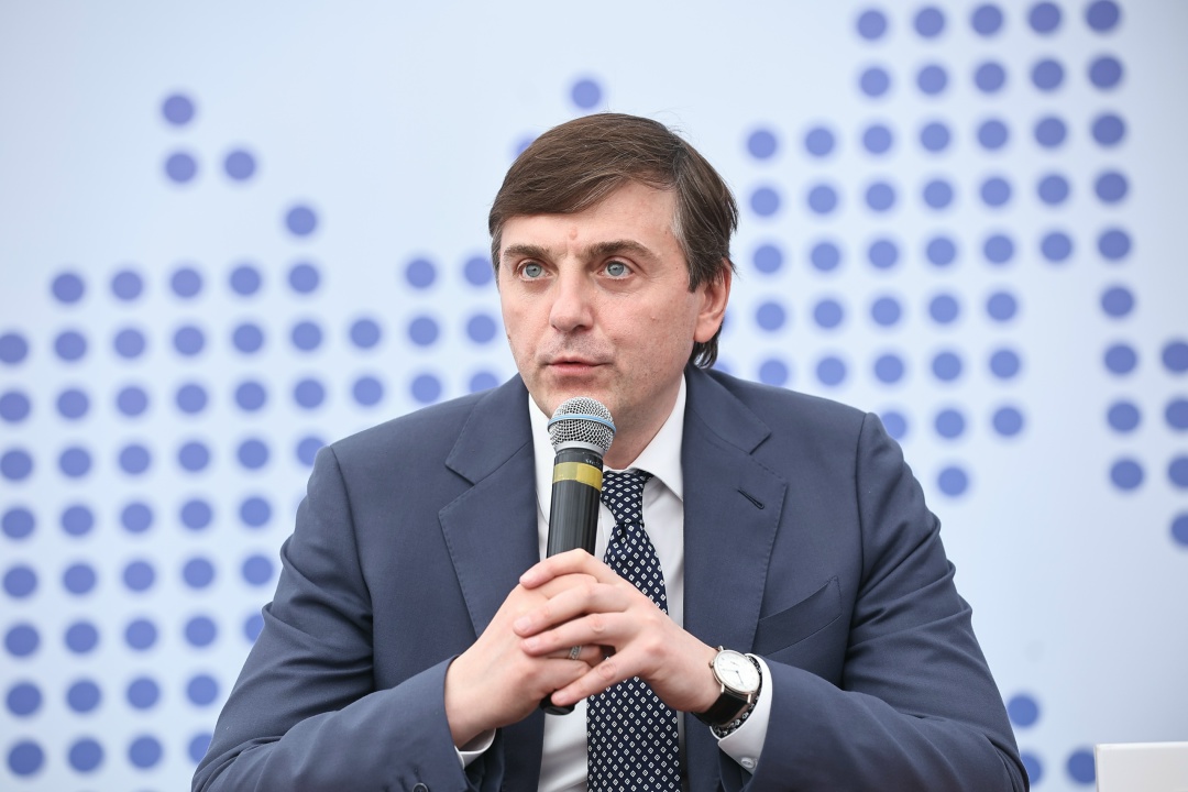 Сергей Кравцов и Михаил Дегтярев заключили межведомственное соглашение о координации работы школьных спортивных лиг.